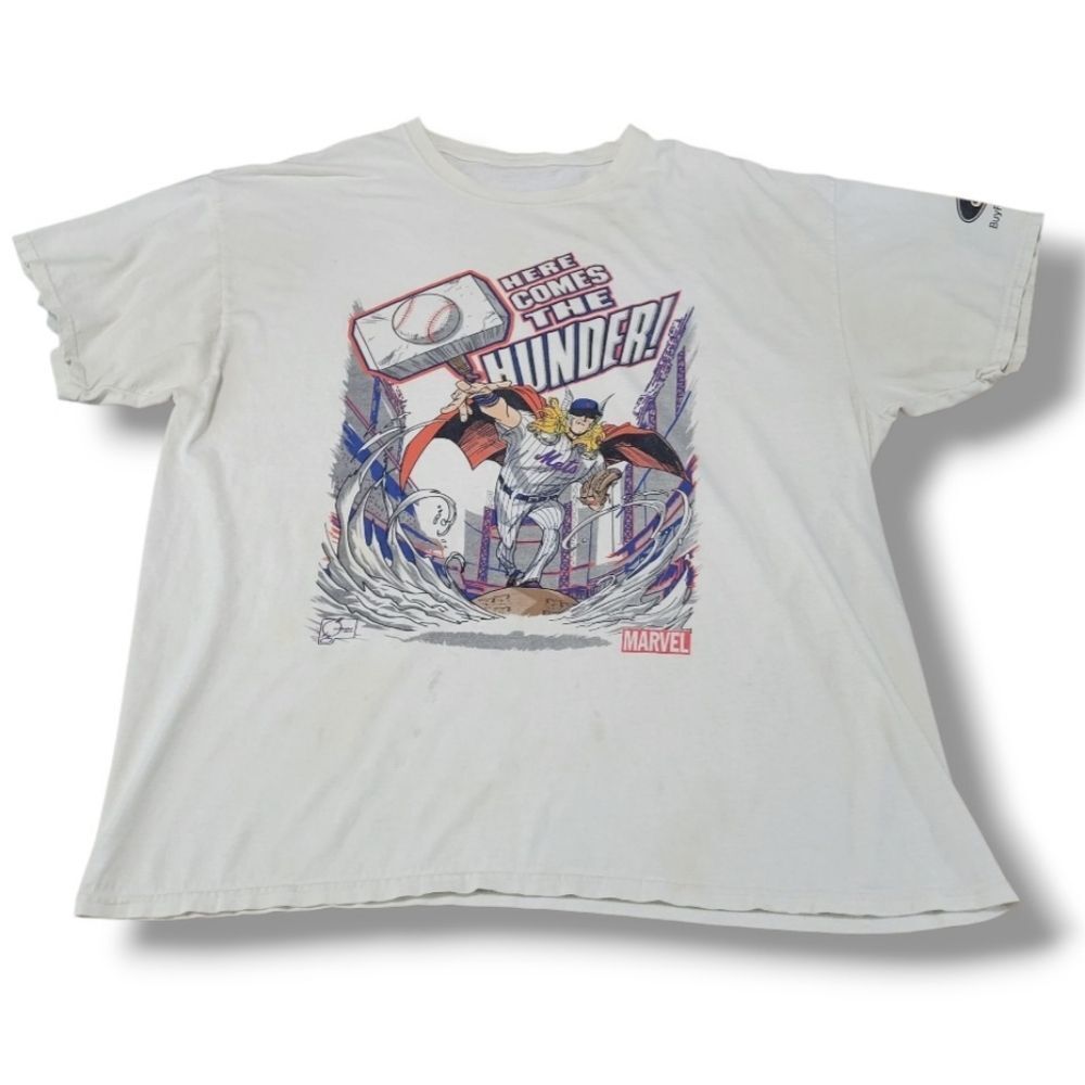 Marvel Thor Shirt Size Medium MLB New York Mets Graphic Tee Grungy Grunge Stains